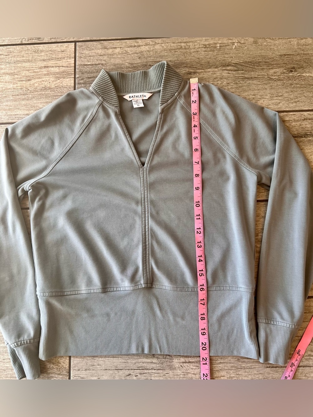 Athleta Lightweight Eastbound Pullover Sweatshirt Sage Gray XS Travel Athleisure - Picture 7 of 10
